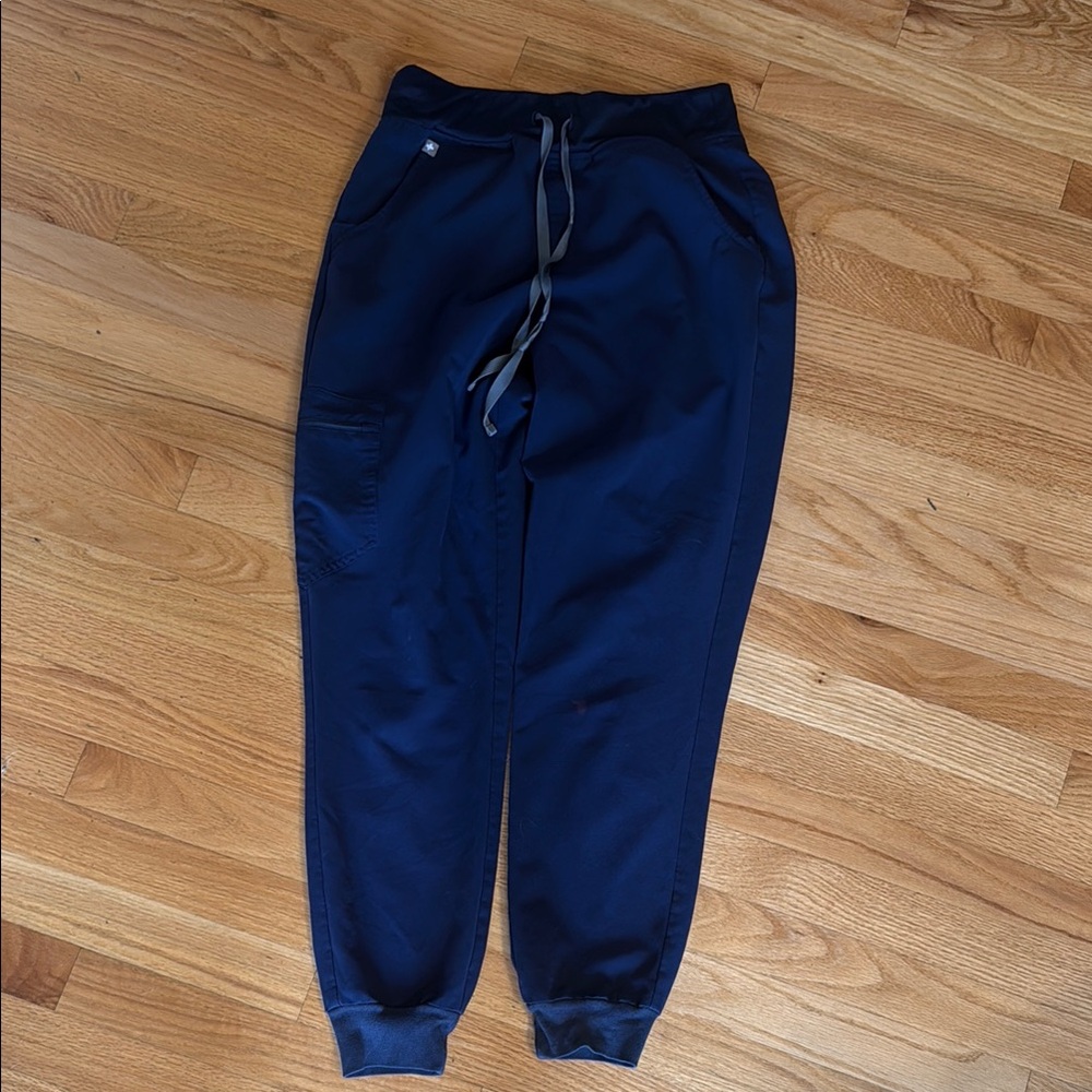 Figs navy scrub pants- technical collection